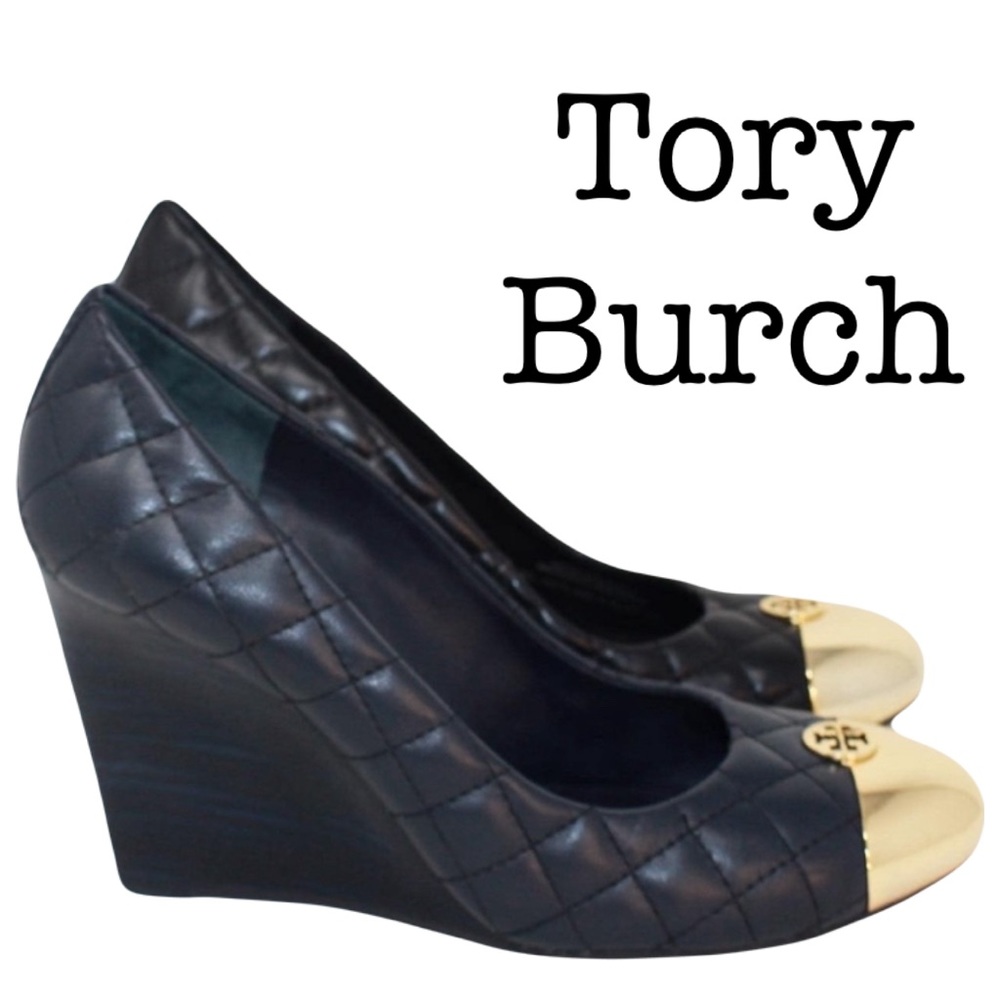 Tory Burch Kaitlin Wedge Quilted Gold Cap Toe Pump Size 7 1/2